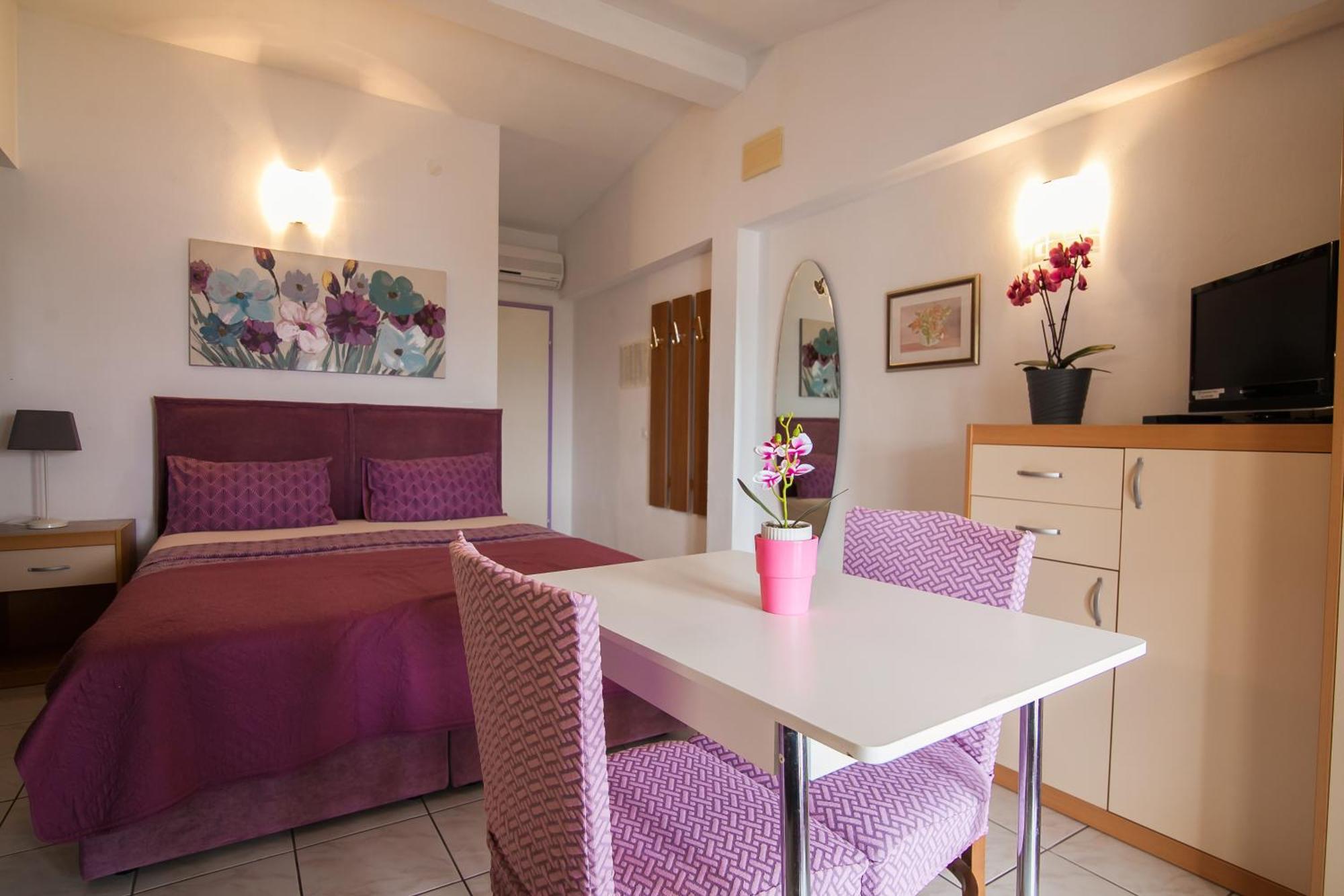 Apartments Paula Bol Luaran gambar